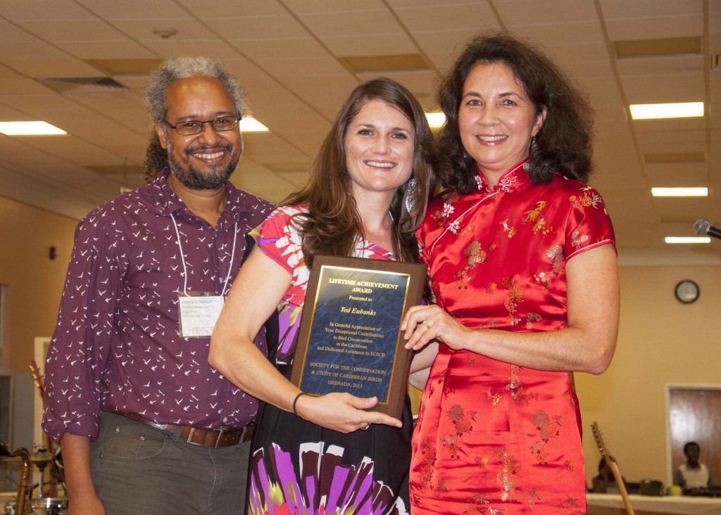 SCSCB's Howard Nelson, Holly Robertson, and Lisa Sorenson with Ted Eubanks' Lifetime Achievement Award